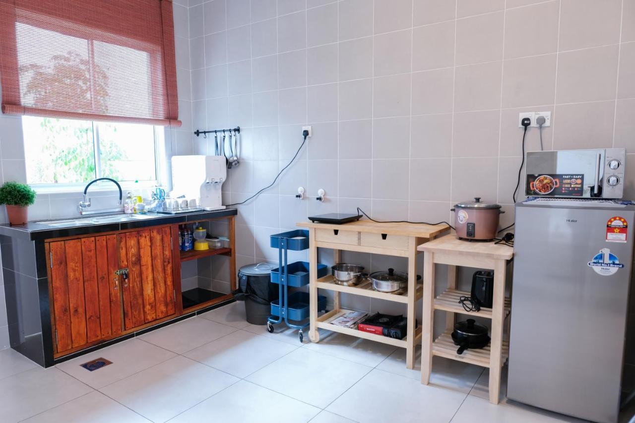 Comfy Sofy 21- Backyard Garden- Night Market Area คาเมรอนไฮแลนด์ ภายนอก รูปภาพ